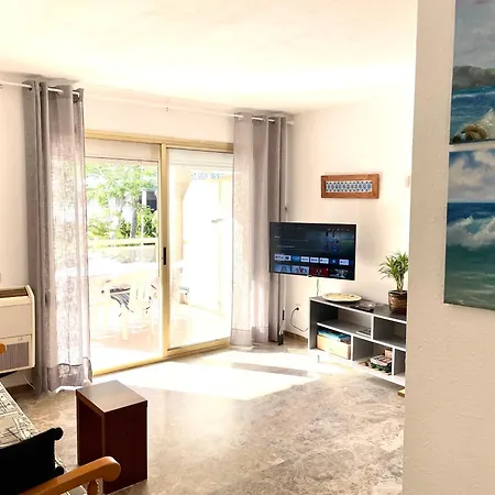 Amb Piscina Apartment Salou