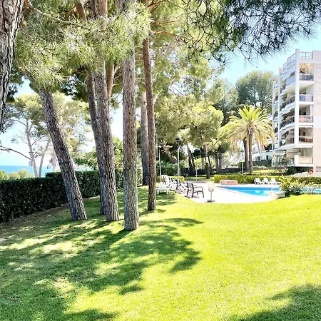 Апартаменти Amb Piscina *