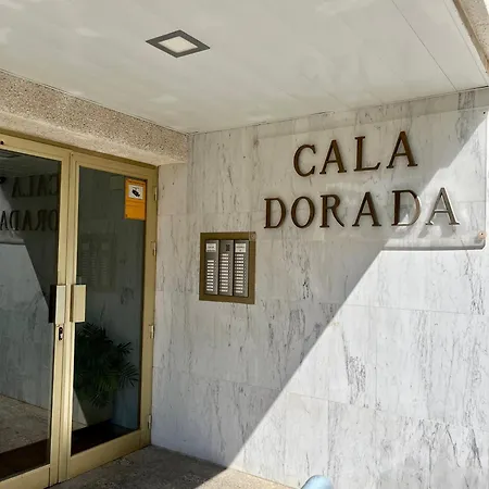 Amb Piscina Салоу